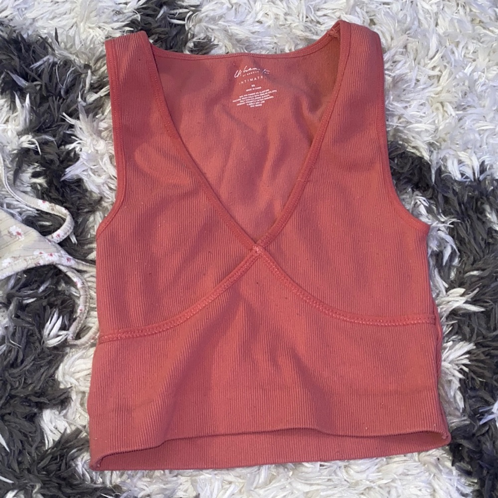 Crop top.